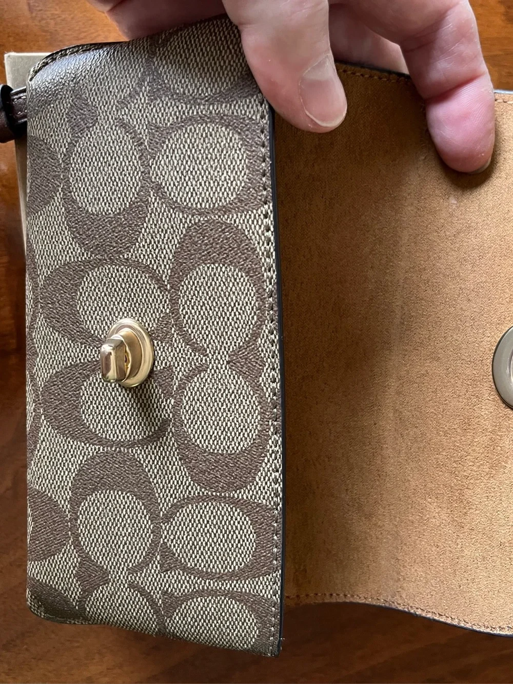 Coach glasses pouch in Signature khaki/tan! Clip on your bag or belt loop!